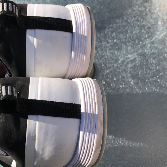 Nike Metcon 1 Volt Platinum - Picture 13 of 15